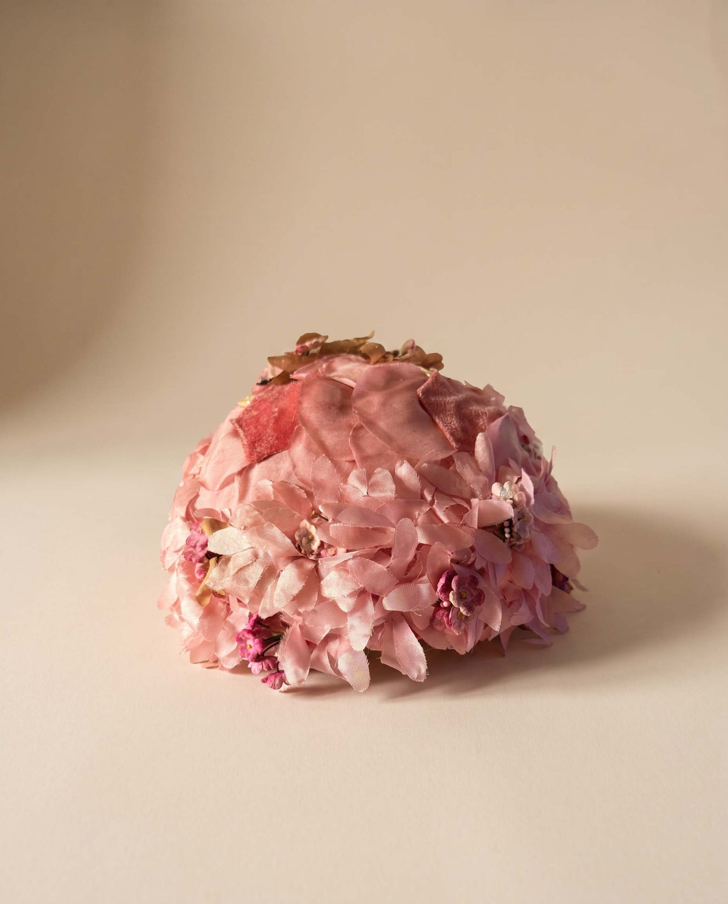 Vintage Pink Floral Half Hat | 1950s Pink Blossom Halo Hat | Wedding Hat | Garden Party Headpiece | Vintage Millinery