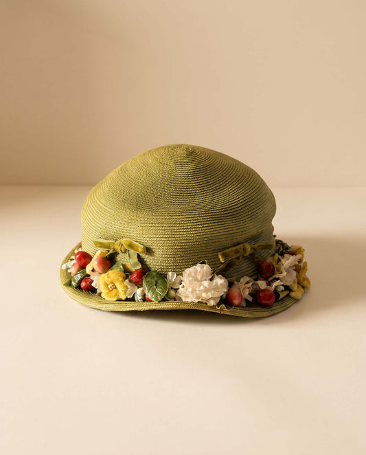 Vintage 1950s Magee’s Lincoln Green Straw Cloche Hat Floral Berry Trim Velvet Bows Womens Hat