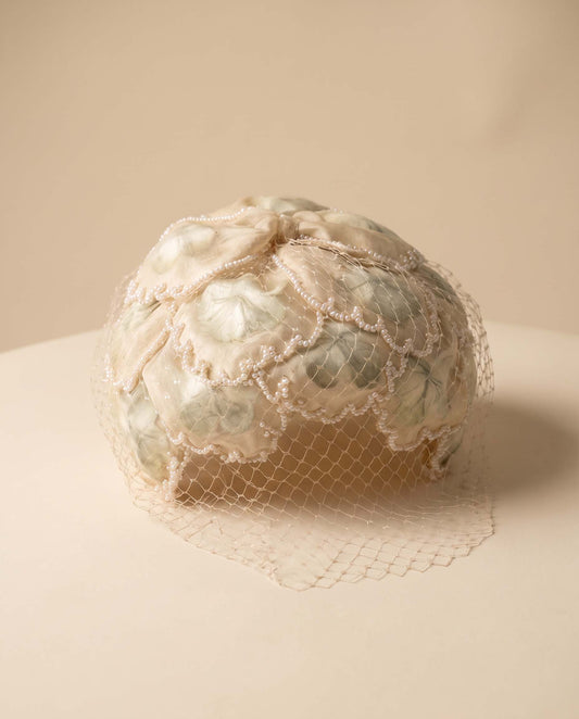 Vintage 1950s Ivory Floral Hat Pearl Beaded Veil Bridal Wedding Cocktail Half Hat