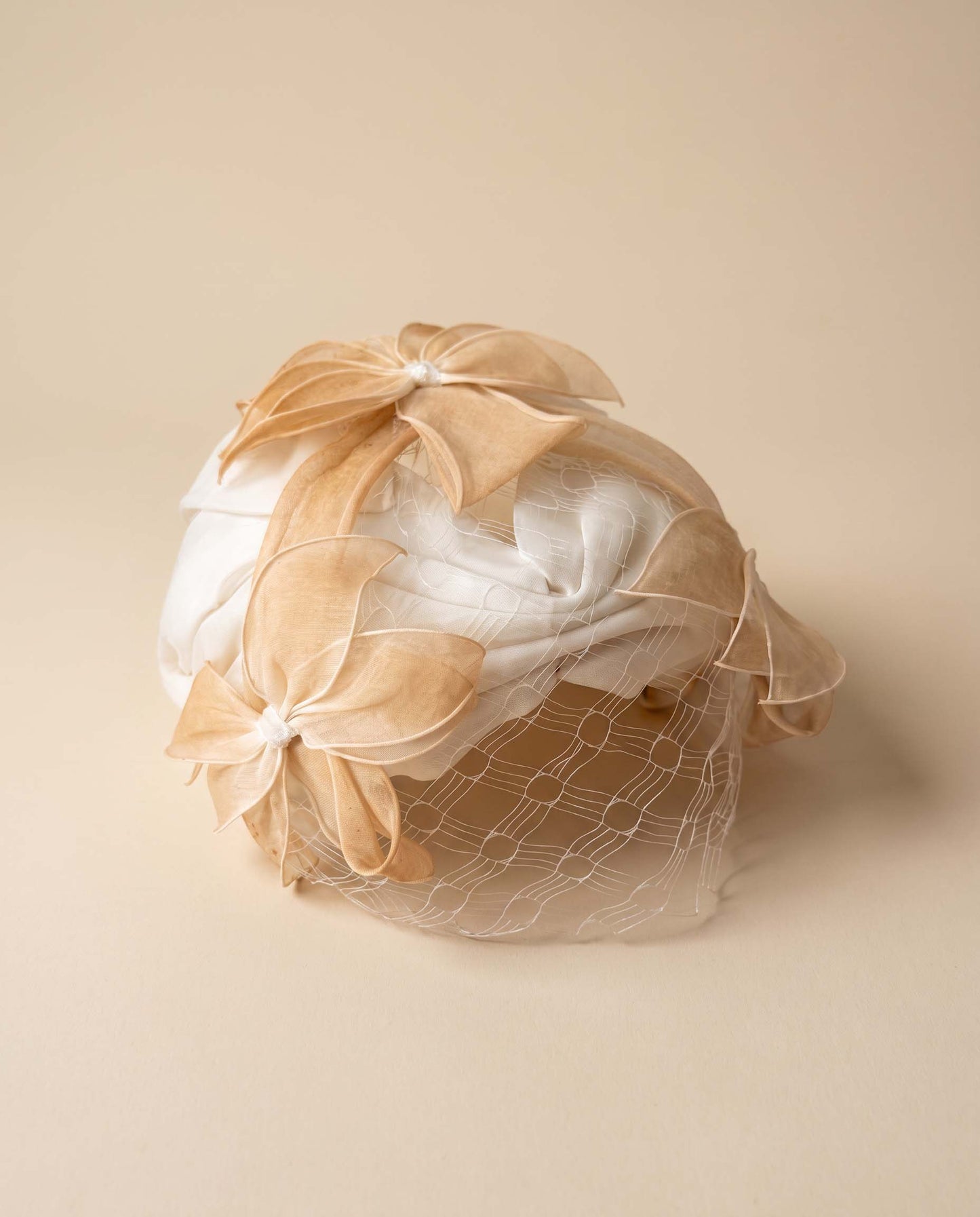 Vintage 1950s Ivory Veiled Hat Sculptural Organdy Bows Bridal Wedding Cocktail Half Hat