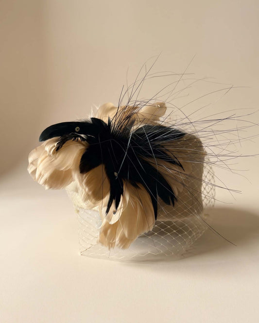 Vintage 1950s Leslie Guild Hat Ivory Felt Black Feather Bird Veil New York St Louis Mid Century Millinery