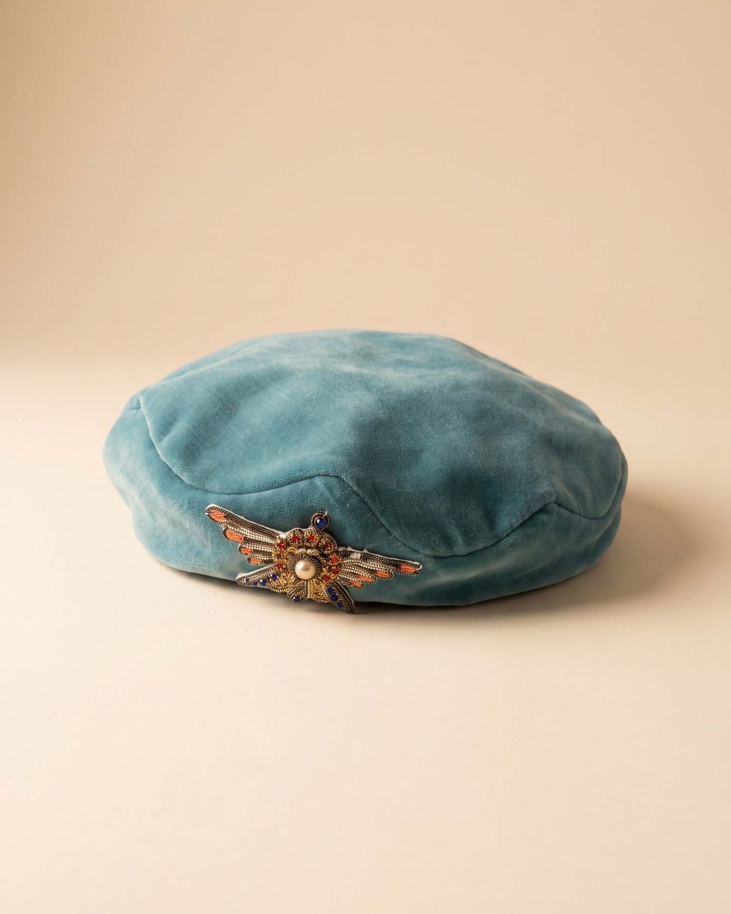 Vintage 1940s Turquoise Velvet Tilt Hat Jeweled Bird Appliqué Blue Cocktail Hat Sculpted WWII Era Millinery