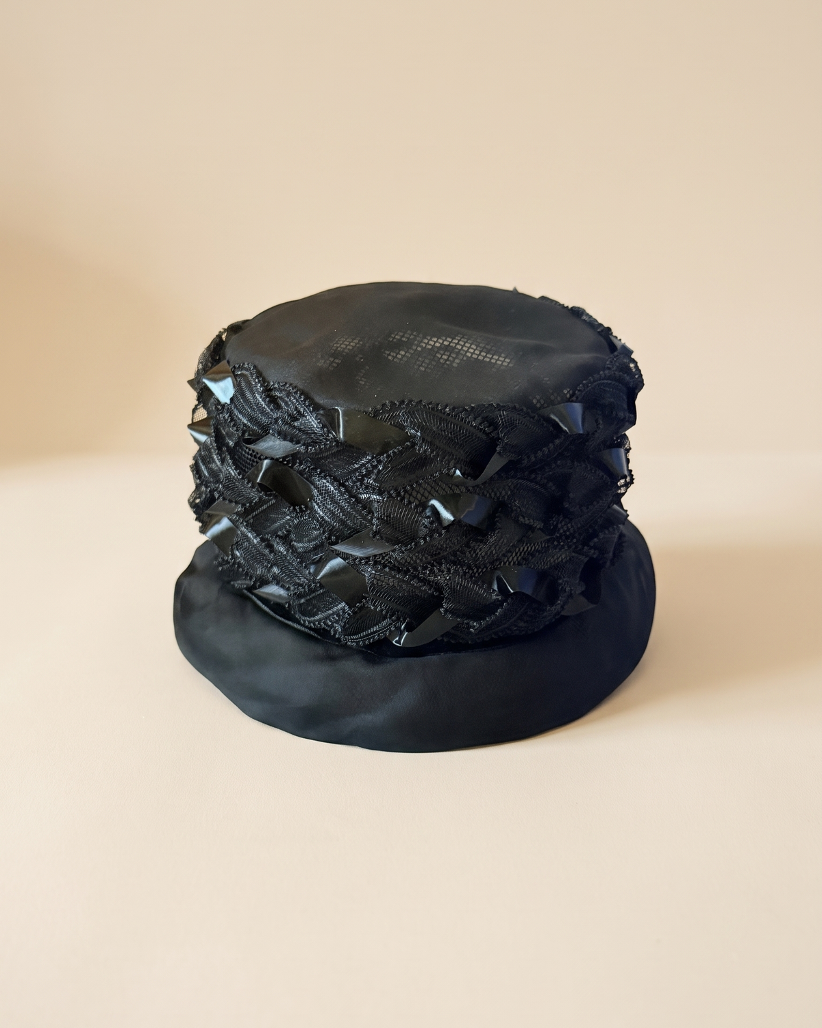 Vintage 1950s Black Lace Hat Satin Ribbon Woven Crown Wide Brim Women's Mid Century Cocktail Church Hat