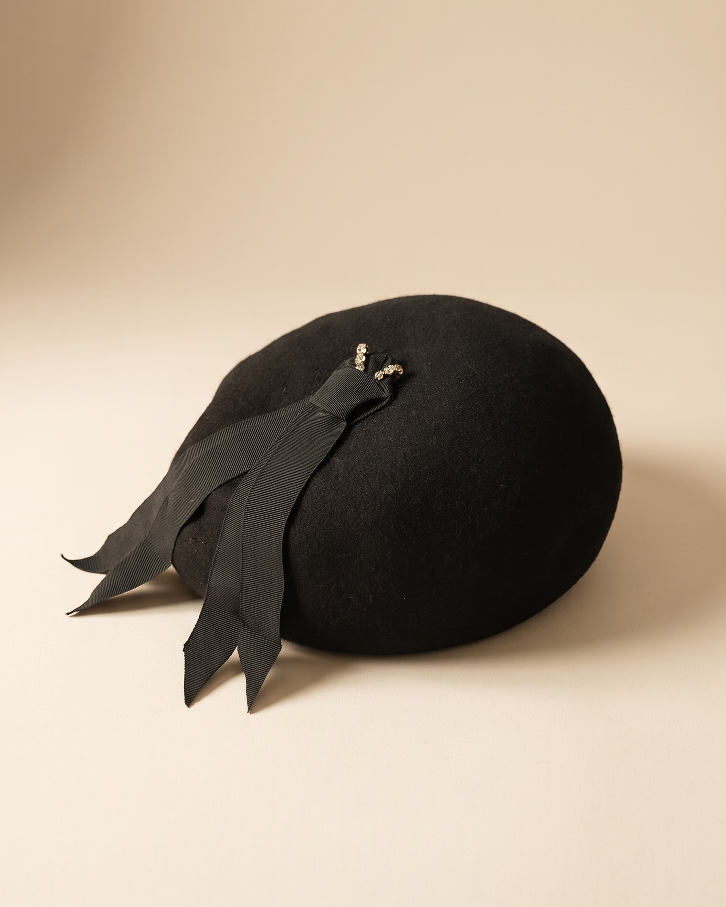 Vintage 1960s Caprice New York Black Wool Felt Bubble Hat Grosgrain Ribbon Rhinestone Accent Women's Mod Ha