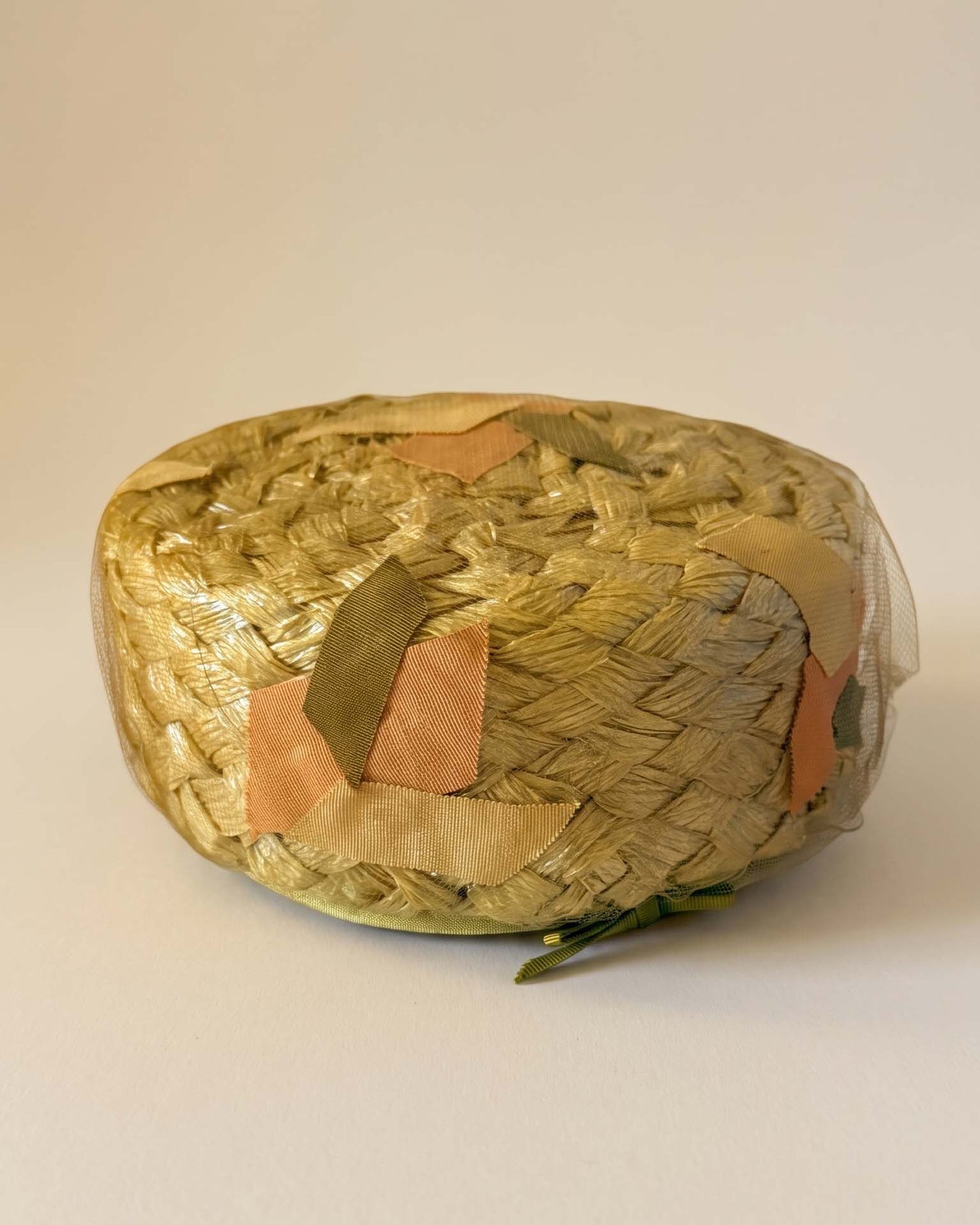 Vintage 1950s Juli-Kay Chicago Natural Straw Hat Abstract Ribbon Trim Veiling Women's Mid Century Millinery