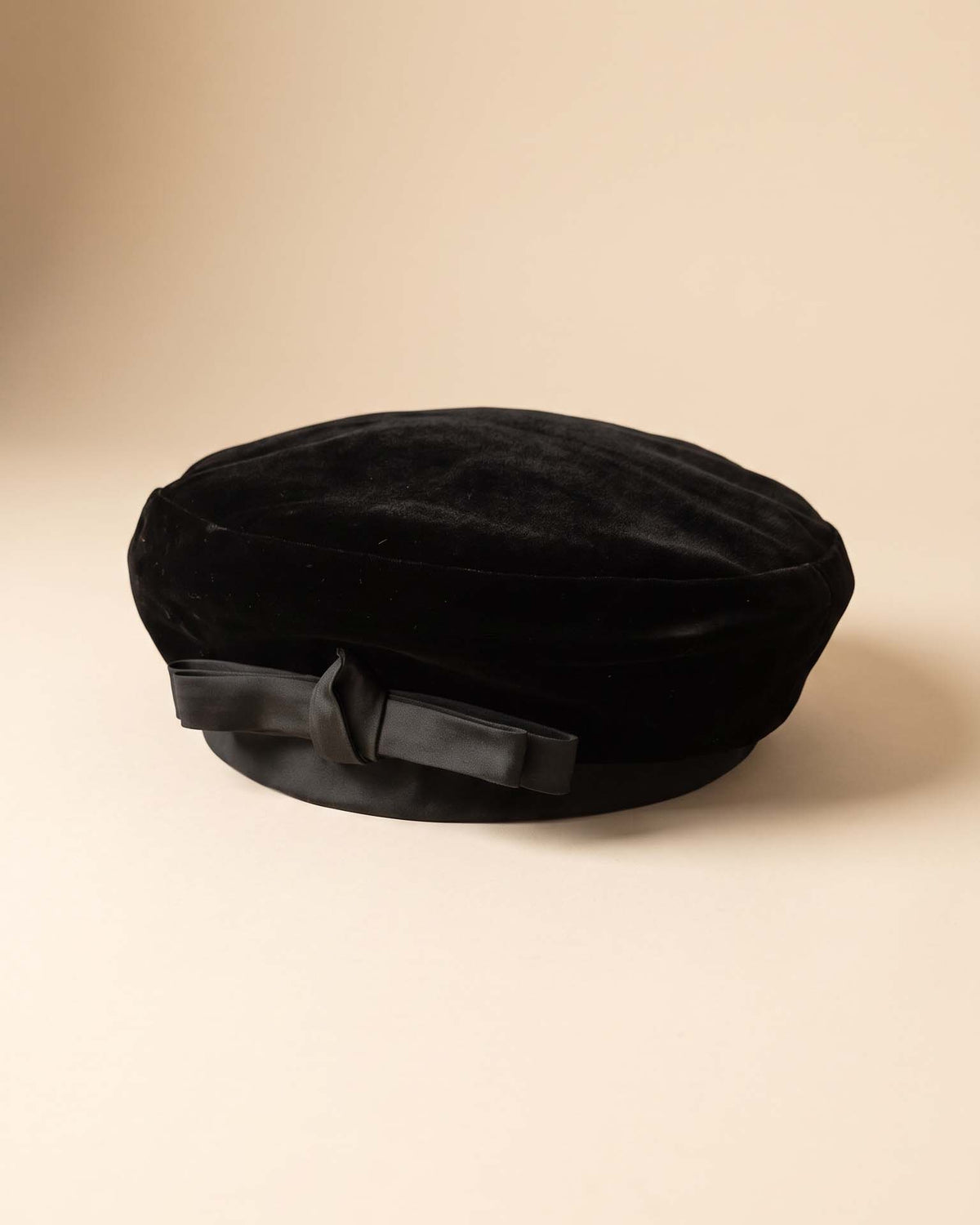 Vintage 1950s Black Velvet Beret Hat Satin Bow Trim Women's Mid Century Formal Cocktail Church Millinery