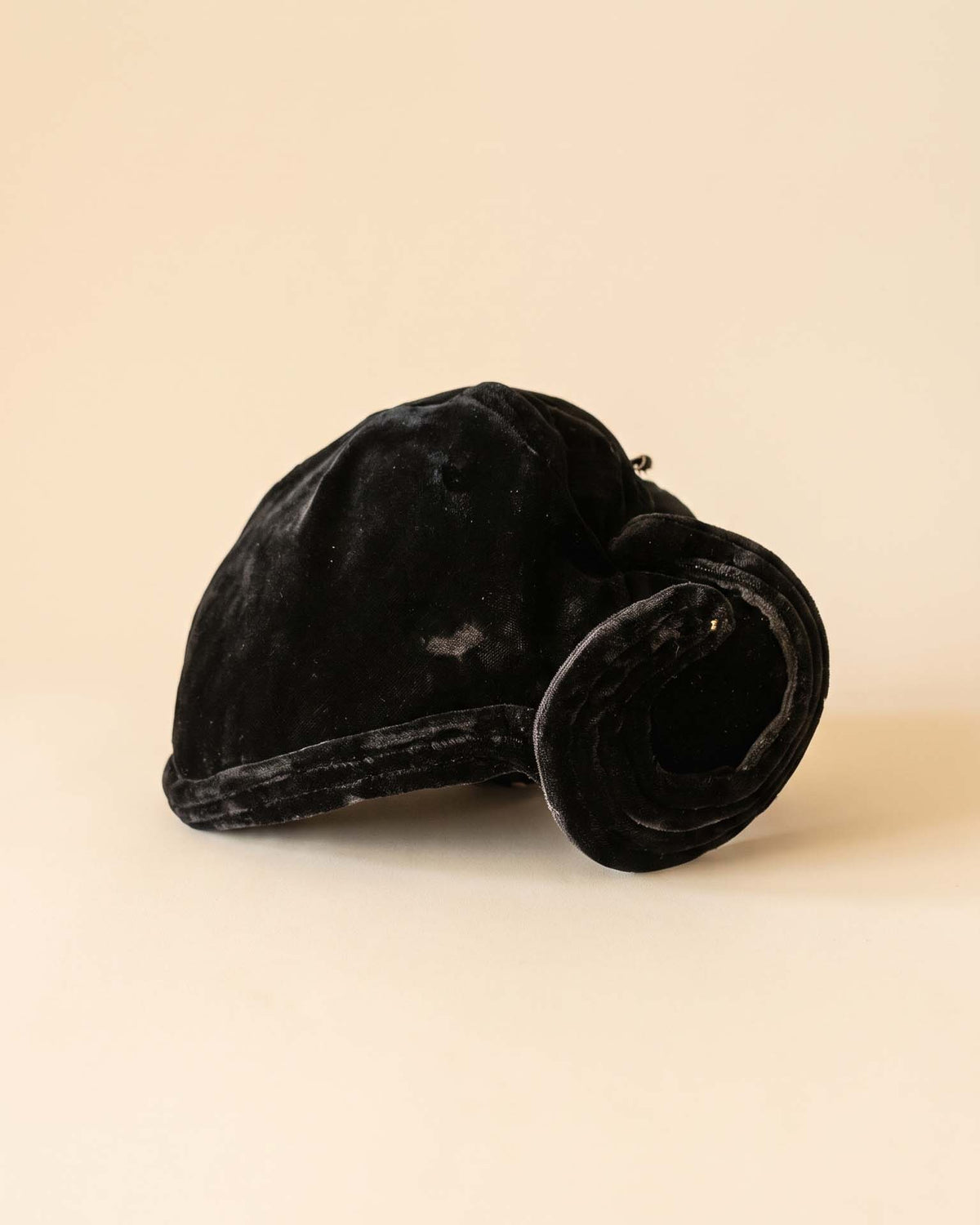 Antique 1930s Black Velvet Tilt Hat Side Sculpted Coil Black Lace Veil Women's Art Deco Evening Cocktail Millinery