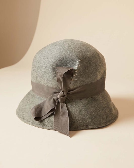 Vintage 1960s Grey Wool Felt Cloche Hat Taupe Grosgrain Ribbon Bow Decorative Stitching Women's Mid Century Mod Hat