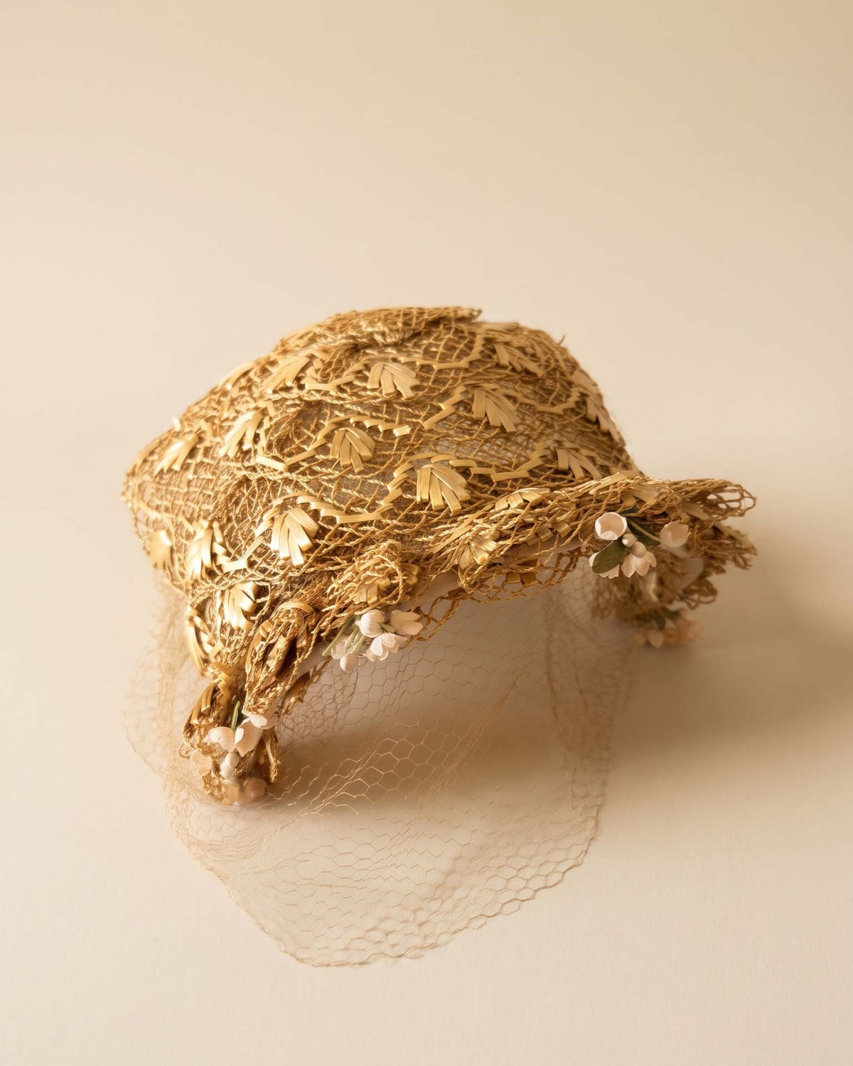 Vintage 1950s Gold Straw Half Hat with Birdcage Veil Ivory Flowers Wedding Bridal Fascinator Spring Garden Party Millinery