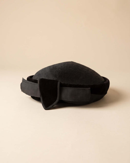Vintage 1950s Joul de Luxe Black Pillbox Hat Velvet Shield Grosgrain Ribbon Mid Century Cocktail Hat Retro Millinery