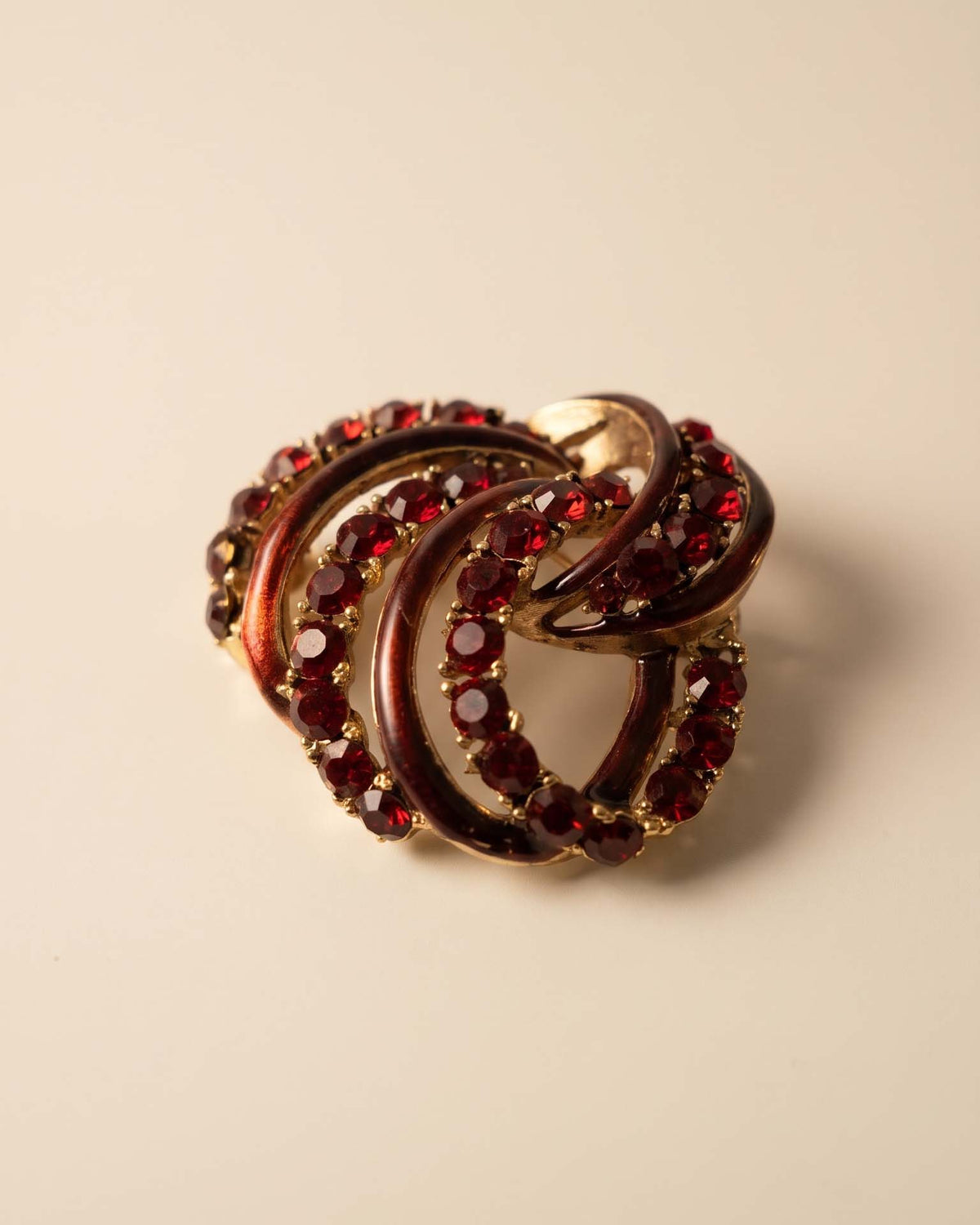 Vintage 1950s Red Rhinestone Brooch Ruby Red Enamel Swirl Ribbon Pin Gold Tone Mid Century Christmas Costume Jewelry